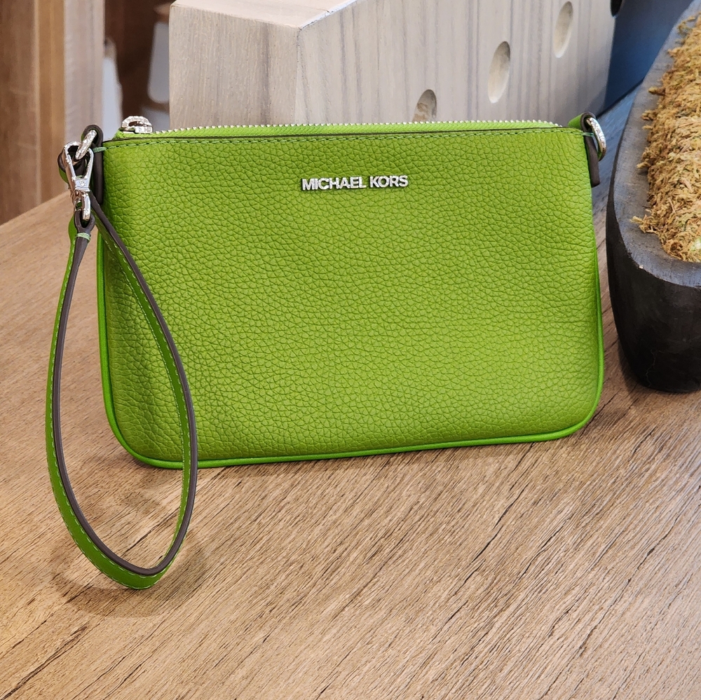 Michael Michael Kors Green Jet Set Small Pebbled Leather Women's Wristlet - Picture 3 of 10